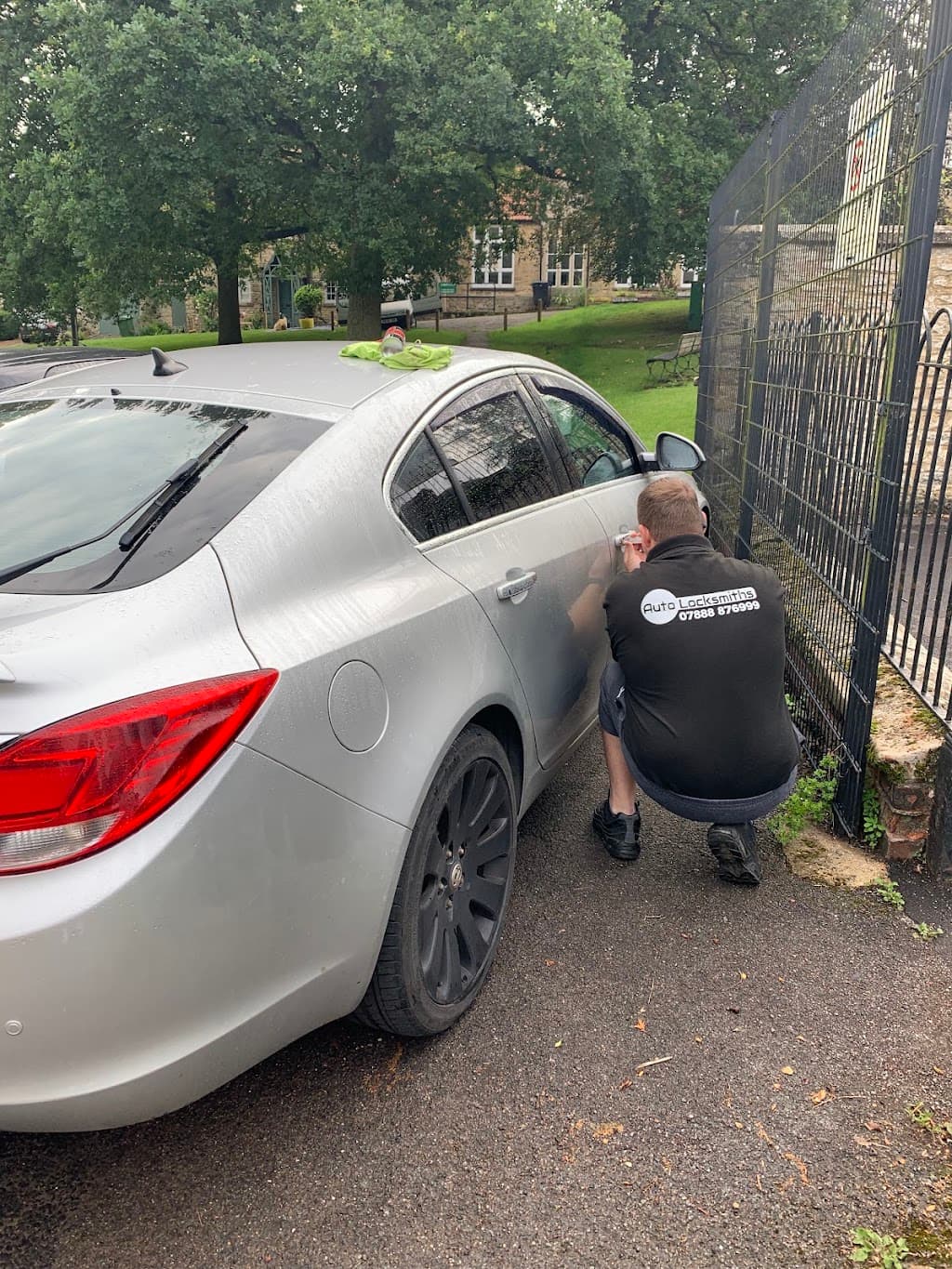 auto locksmith northampton