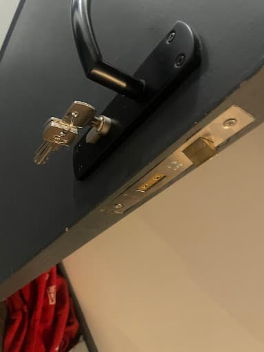 Bristol Local Locksmith — Customer photo