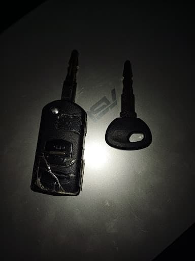 Car and House Key Cutting — Customer photo