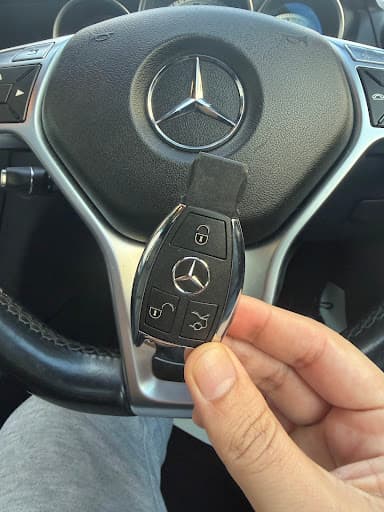 CDS Car Keys β Customer photo