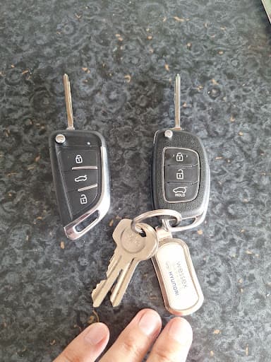 Lock City - Auto Locksmith & Car Key Specialist In Bristol & Bath — Customer photo